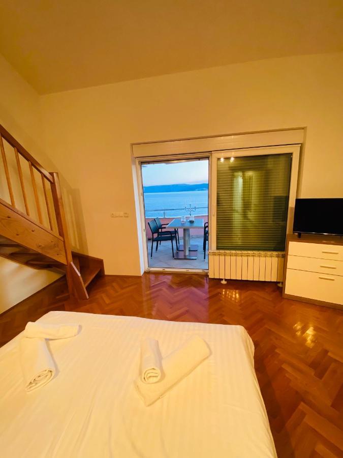 נובי ווינודולסקי Apartments La Mer מראה חיצוני תמונה